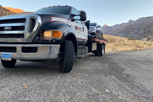 Semi Truck Towing In Battle Mountain Nevada